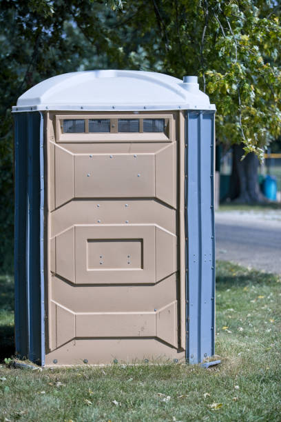 Professional porta potty rental in Fulton, IL